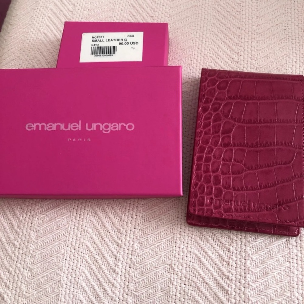 Emanuel Ungaro pad set